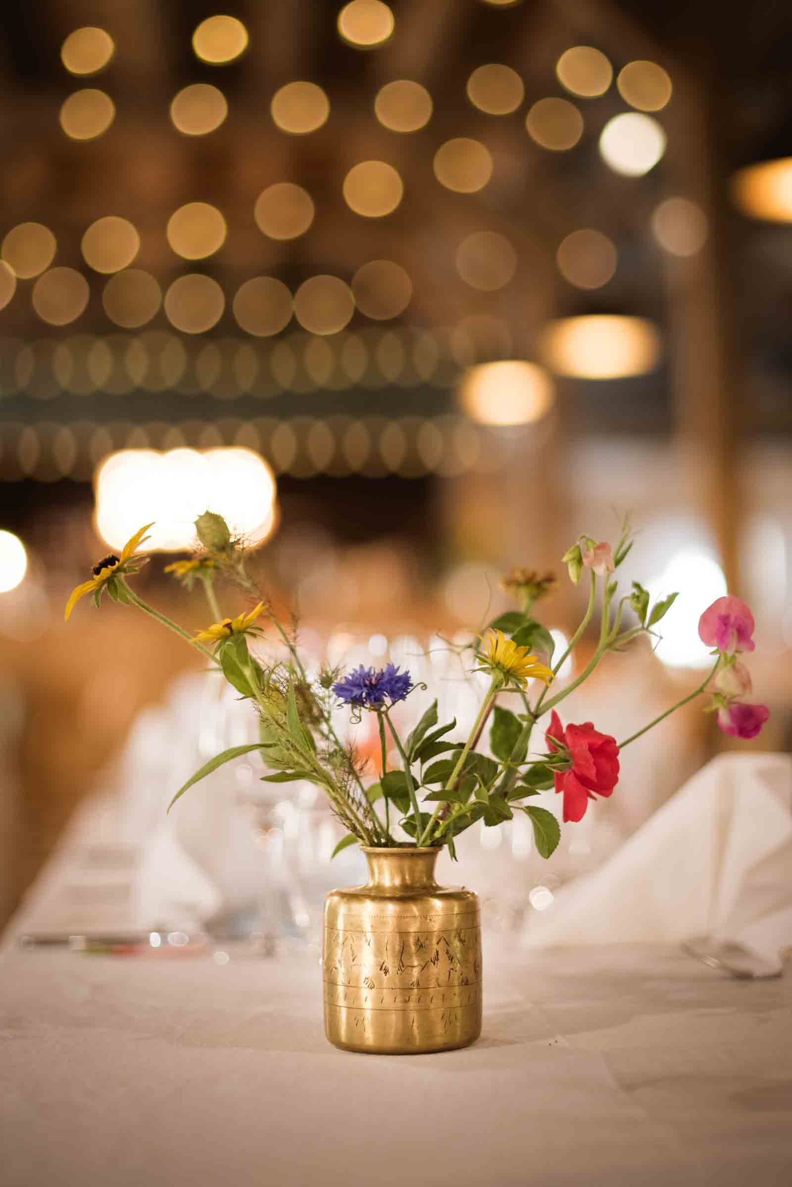 vase dorée en déco de table